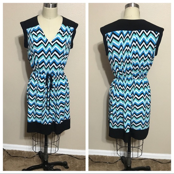 Dresses & Skirts - Chevron dress